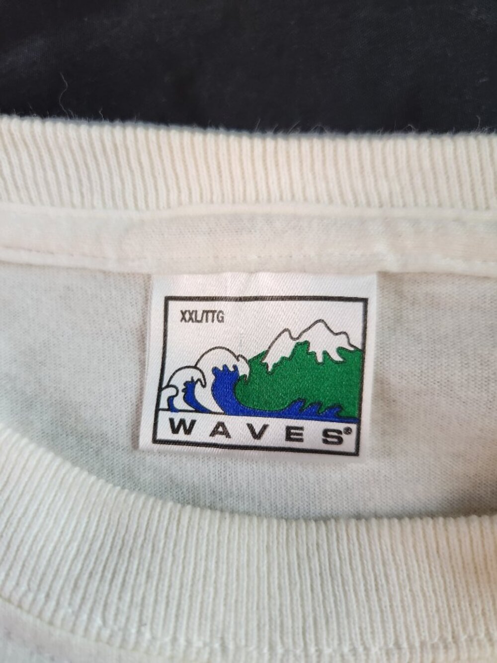 Vintage BC Lions T-Shirts Mens Size XXL 1990s Off White CFL Waves Gildan - Picture 8 of 16